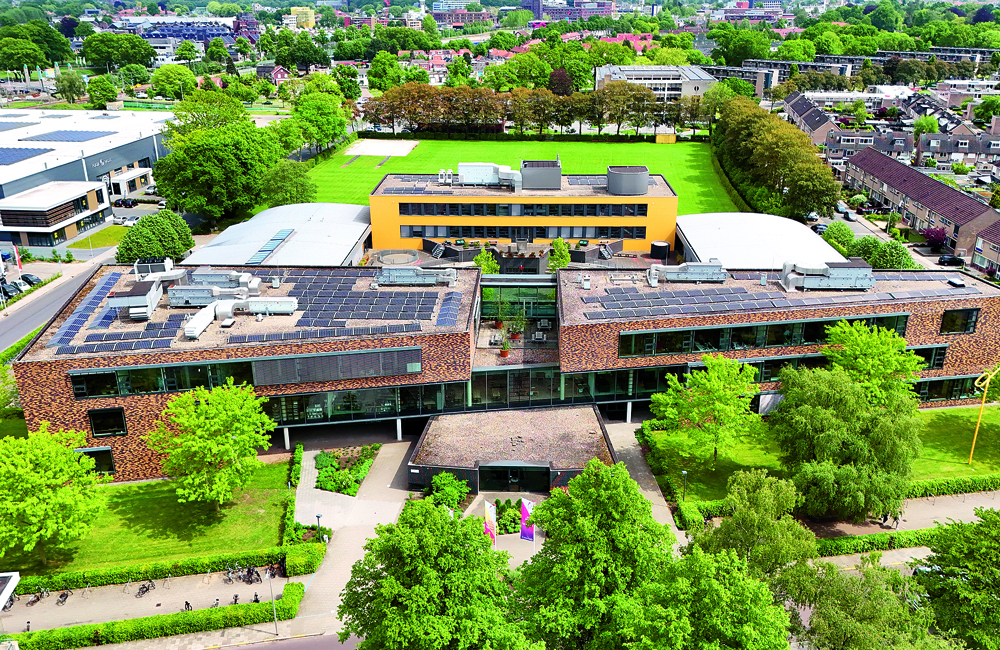 Medewerkers Alma College lopen hard voor KiKa