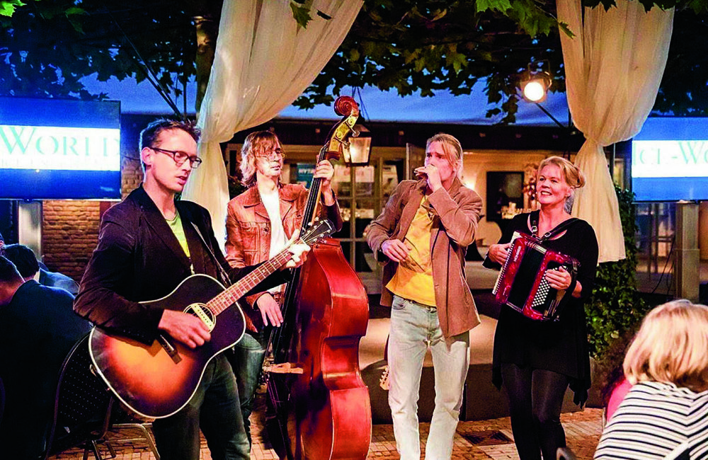 Acoustrio (eigen).jpg