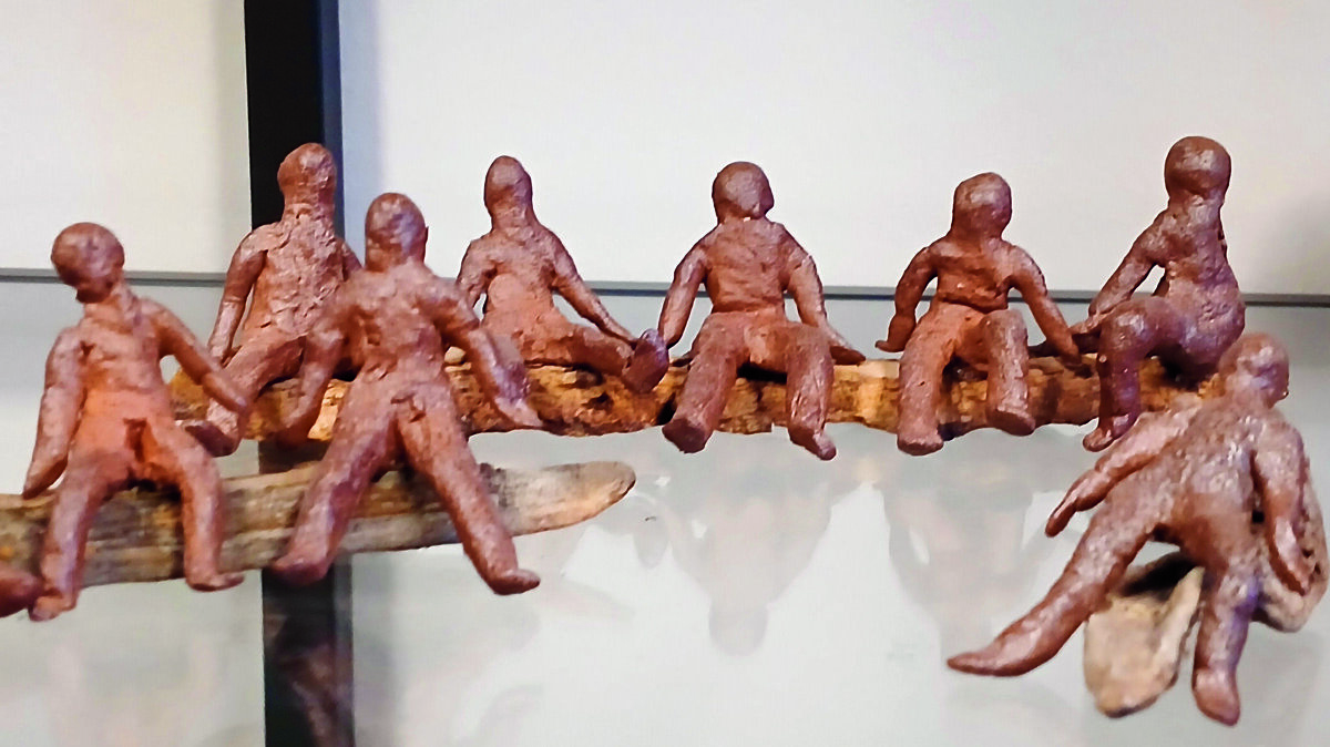 Poppetjes gemaakt van echte Almelose klei.jpg