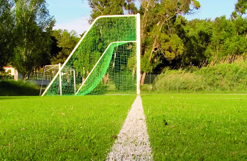 voetbalveld met goal