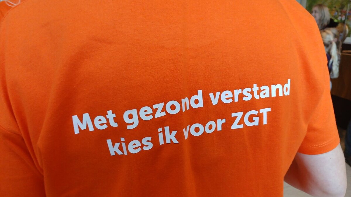 De vrijwilligers droegen dit t shirt met opdruk