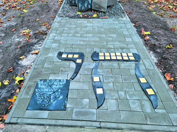 Stolpersteine monument Almelo.jpg