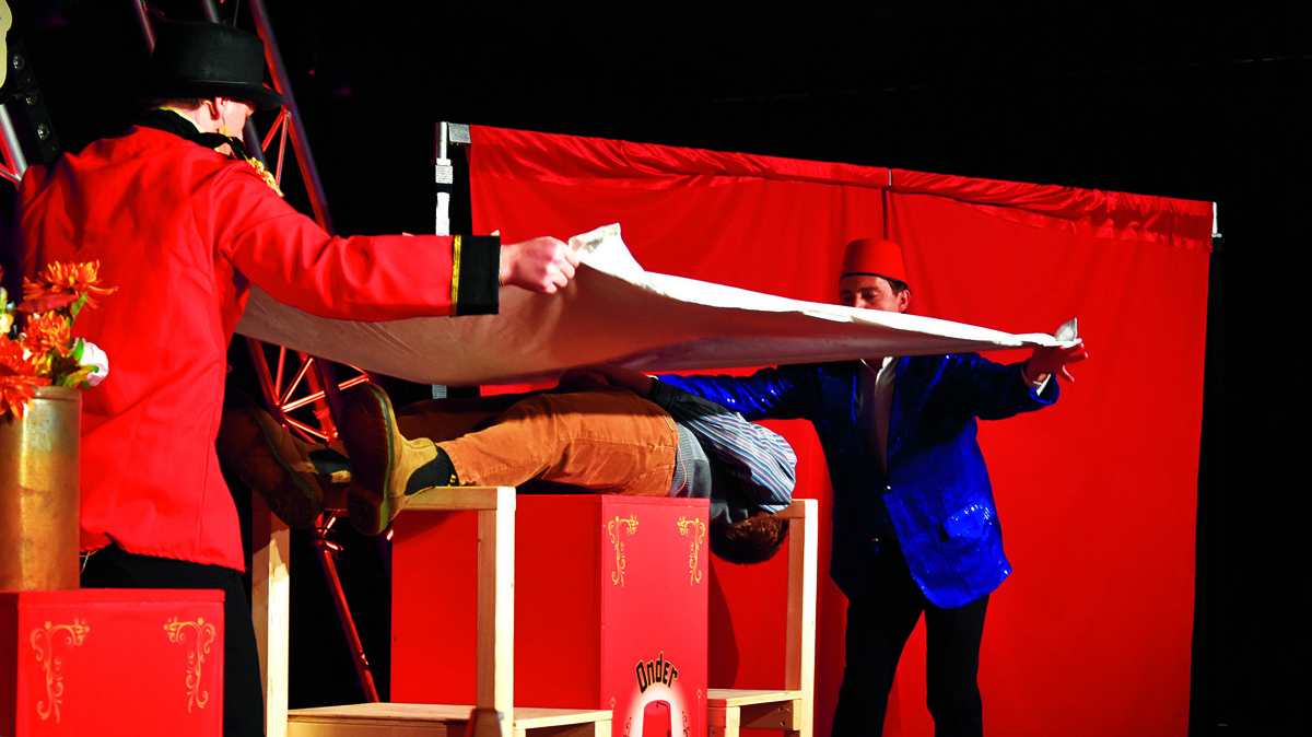 Cas Heuvels, Koen Kokkeler en Bjarn Thijert met 'Onderbewust'.JPG