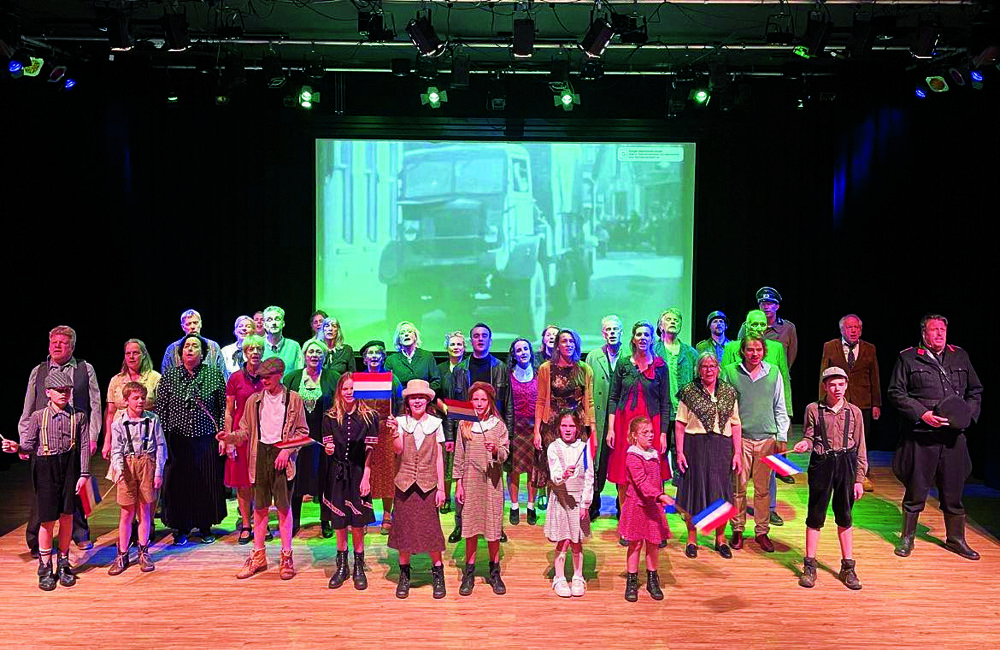 Getroffen maar niet verslagen cast.jpg