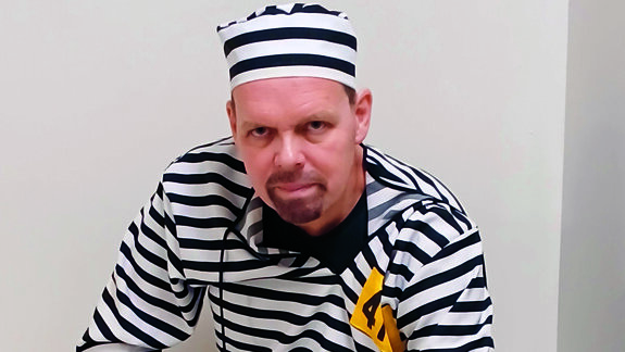 De boef in zijn cel.jpg