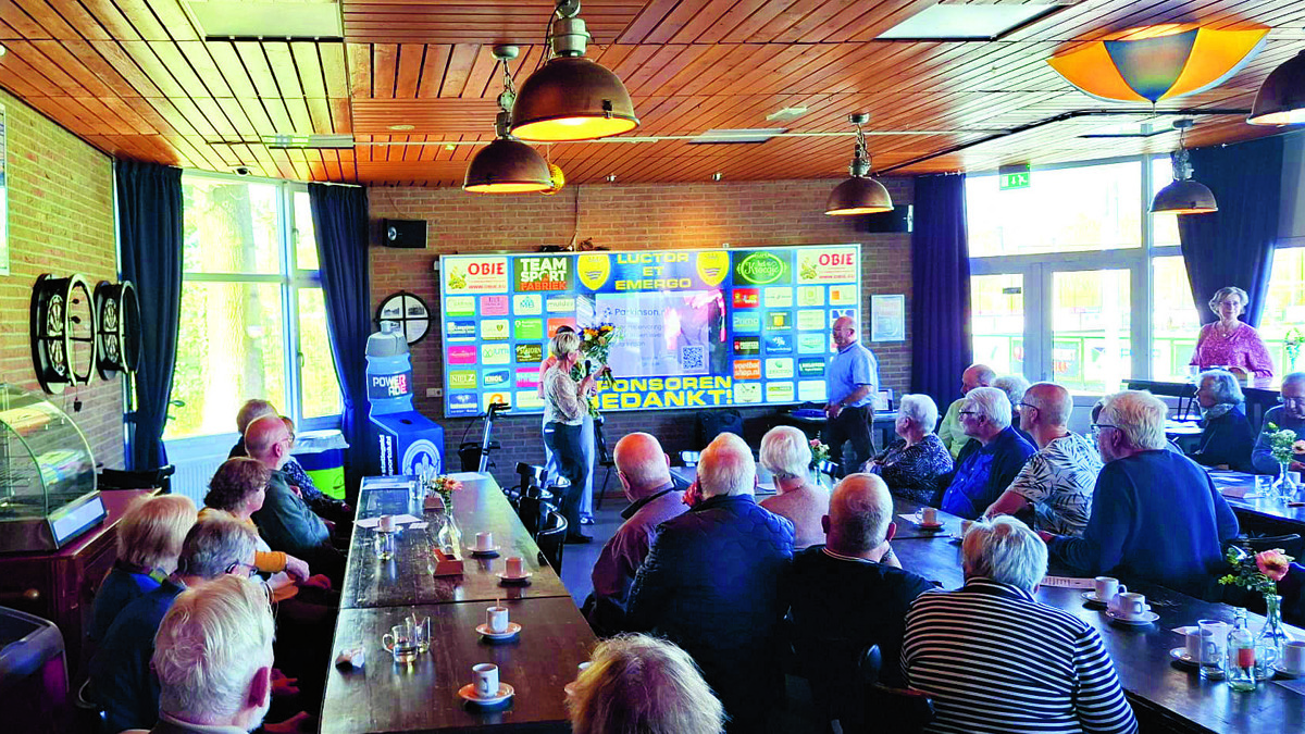 Veel aandacht voor de lezing.JPG