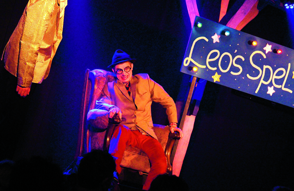 Joost Hoonberg as Buschauffeur Bert.JPG