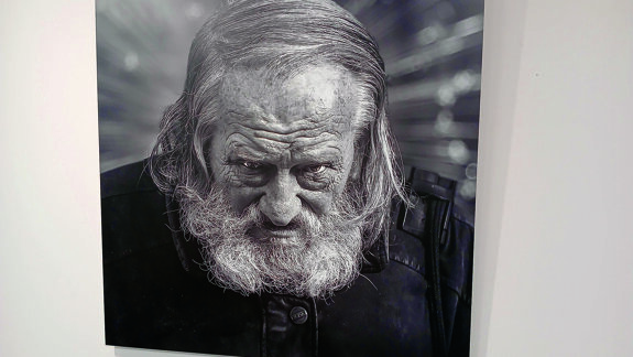 heel karateristiek portret.jpg