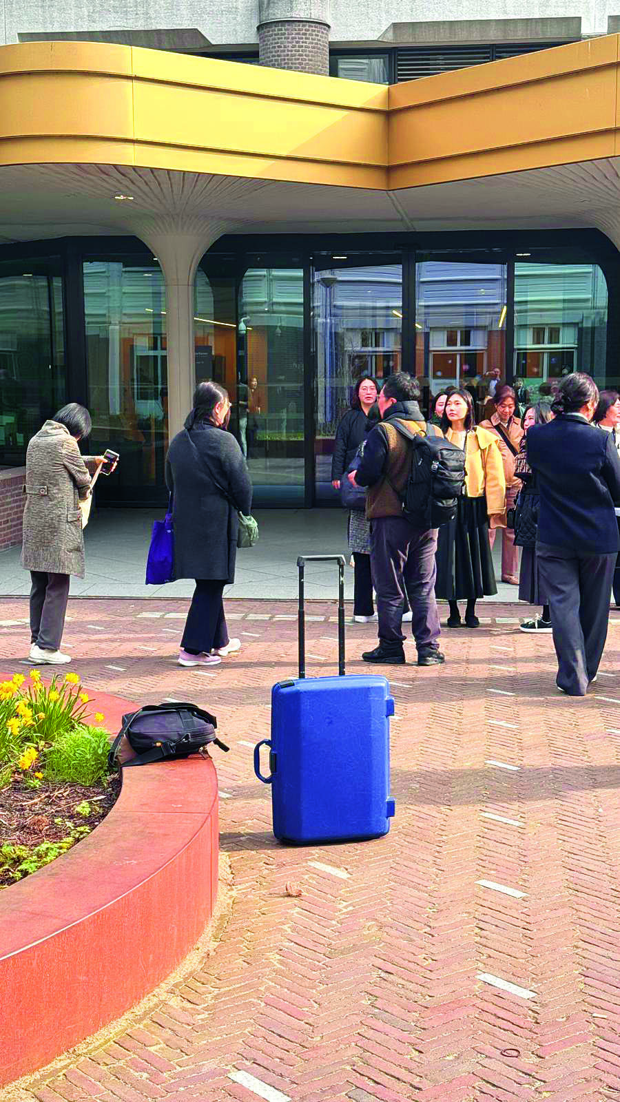 Mathieu Wolfs bij aankomst in Den Haag.jpg