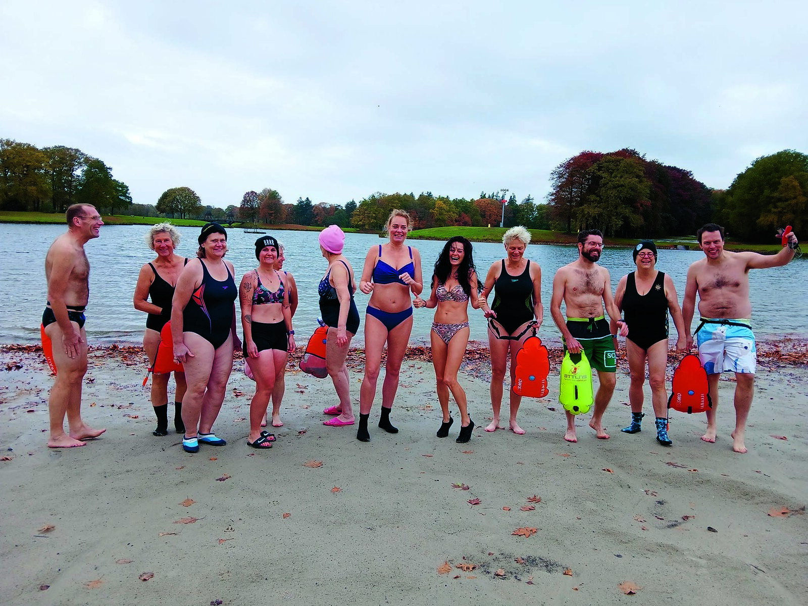 Groepje ijszwemmers.jpg