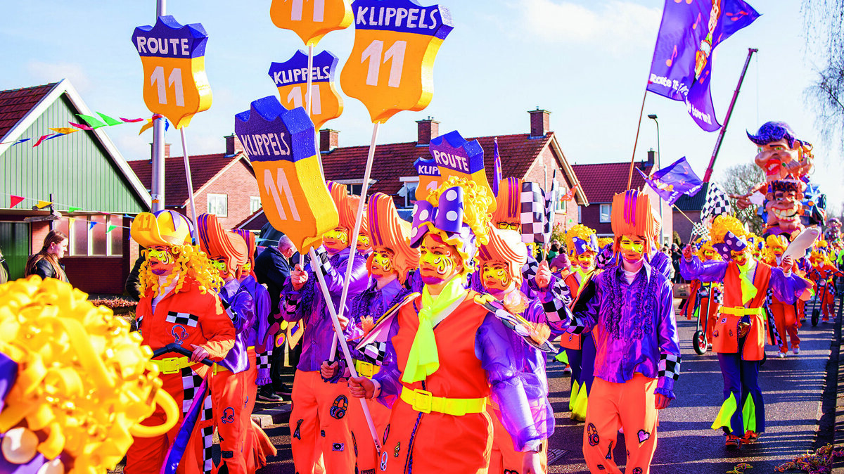 Optocht Langeveen-3.jpg