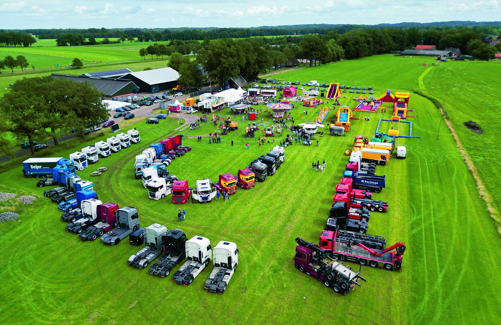 luchtfoto zomerfeest 2025.jpeg