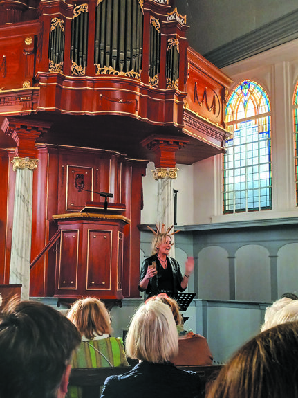 In de Doopsgezinde kerk  trad sopraanzangeres Marina Besselink op..jpg