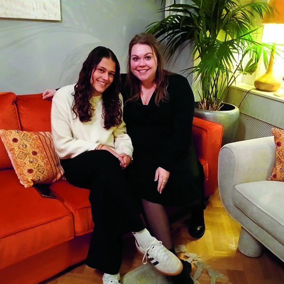 Noor, zit in de jongeren adviesraad en Myrthe is assistent coördinator.jpg