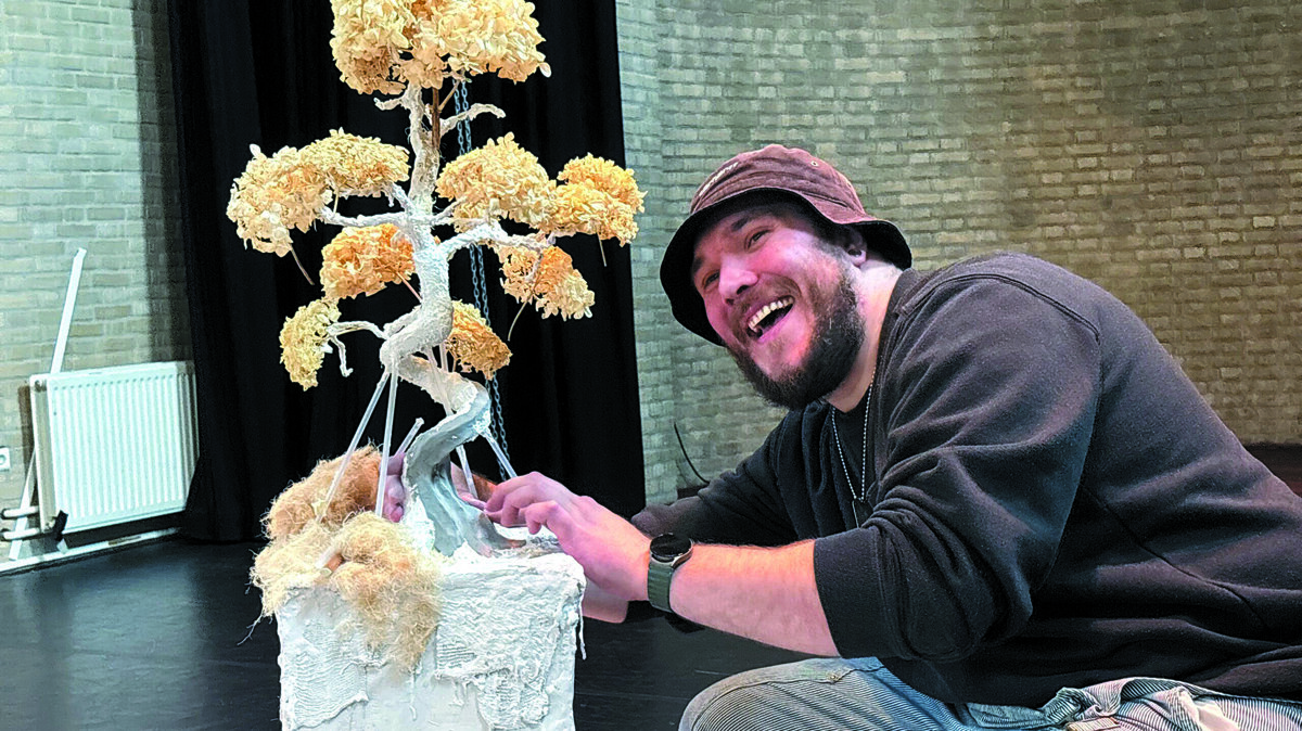 Damien-Eektimmerman- OAA Young.jpeg