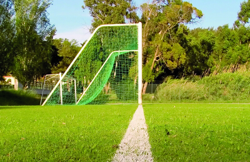 voetbalveld met goal