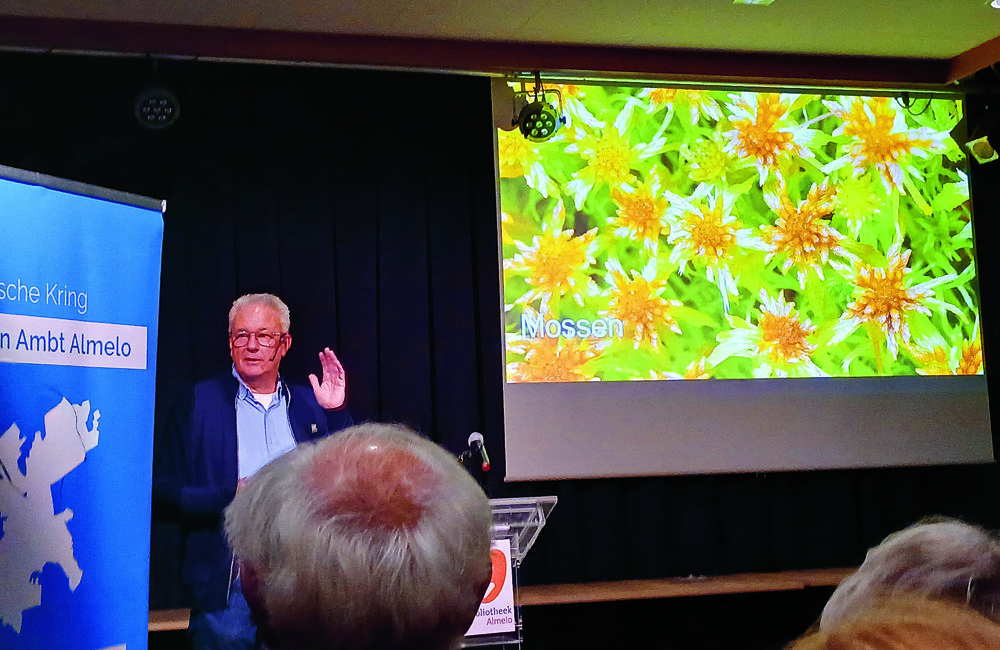Prachtige foto's tijdens de lezing over het Hondeven.jpg