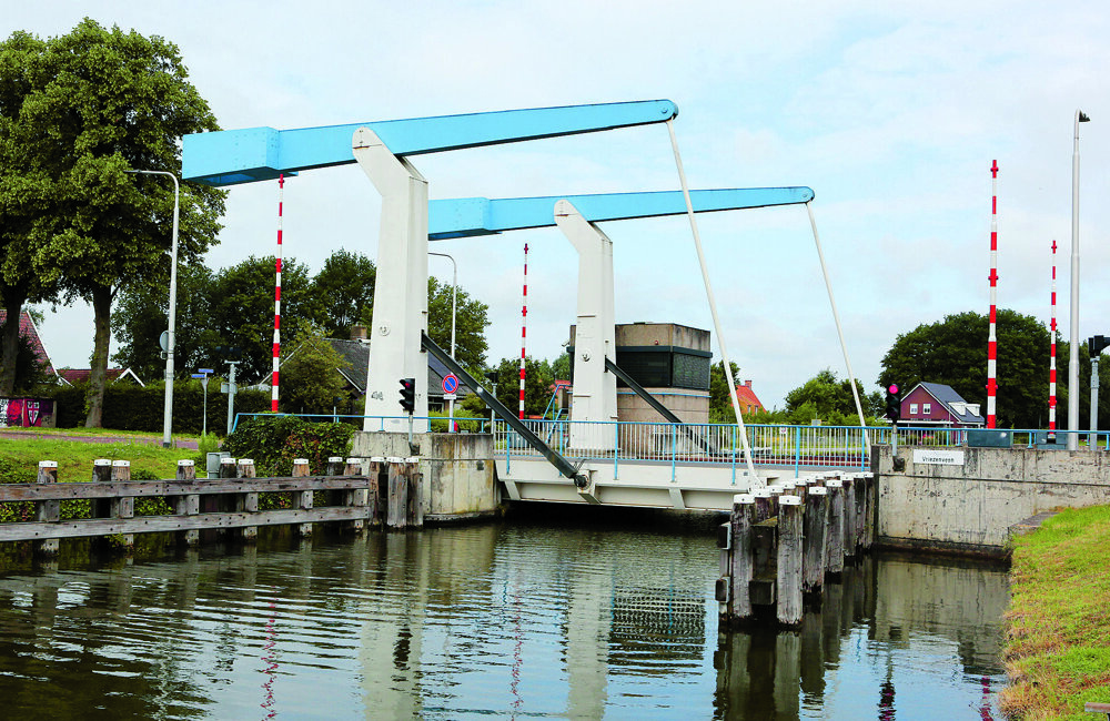 Vriezenveenbrug.jpg