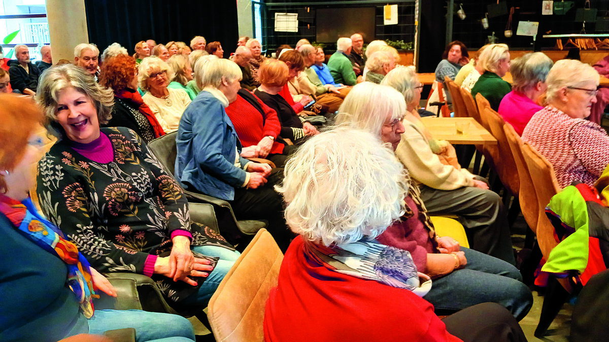 Veel belangstelling voor de lezing van Akyol.jpg
